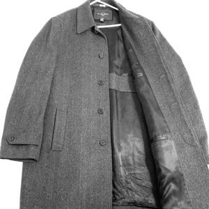 Lord and Taylor 3/4 length men’s dress coat